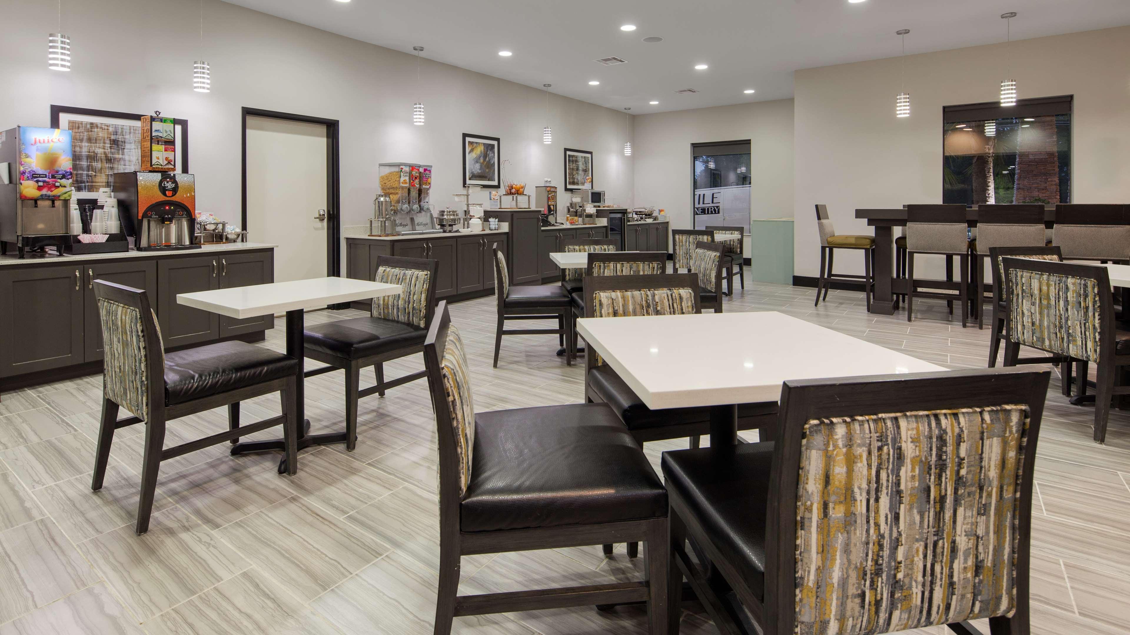 Best Western Plus Regency Park Walker Εξωτερικό φωτογραφία