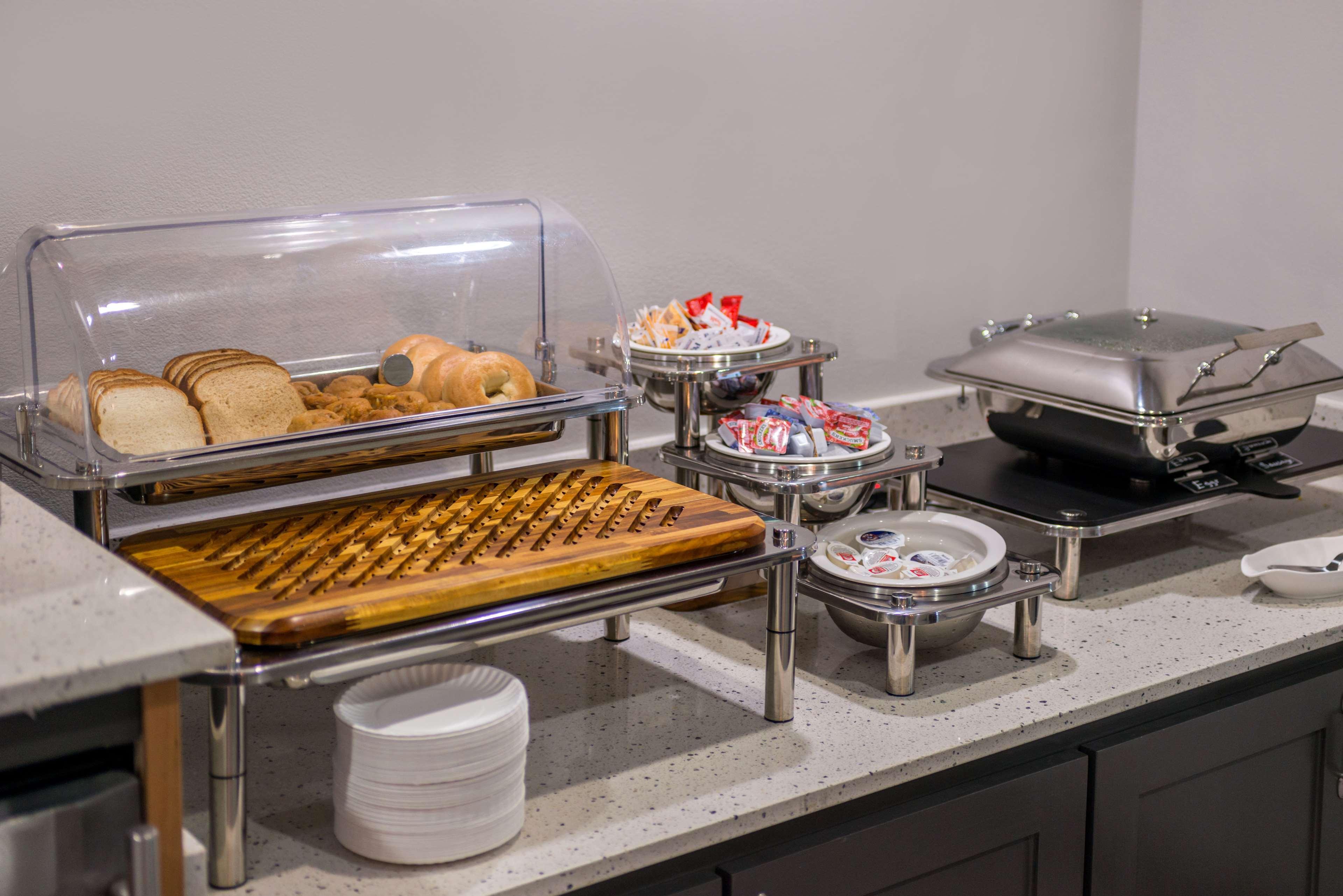 Best Western Plus Regency Park Walker Εξωτερικό φωτογραφία