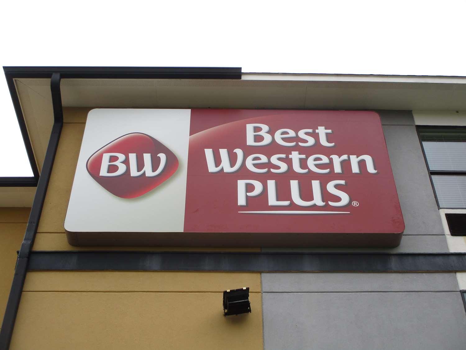 Best Western Plus Regency Park Walker Εξωτερικό φωτογραφία