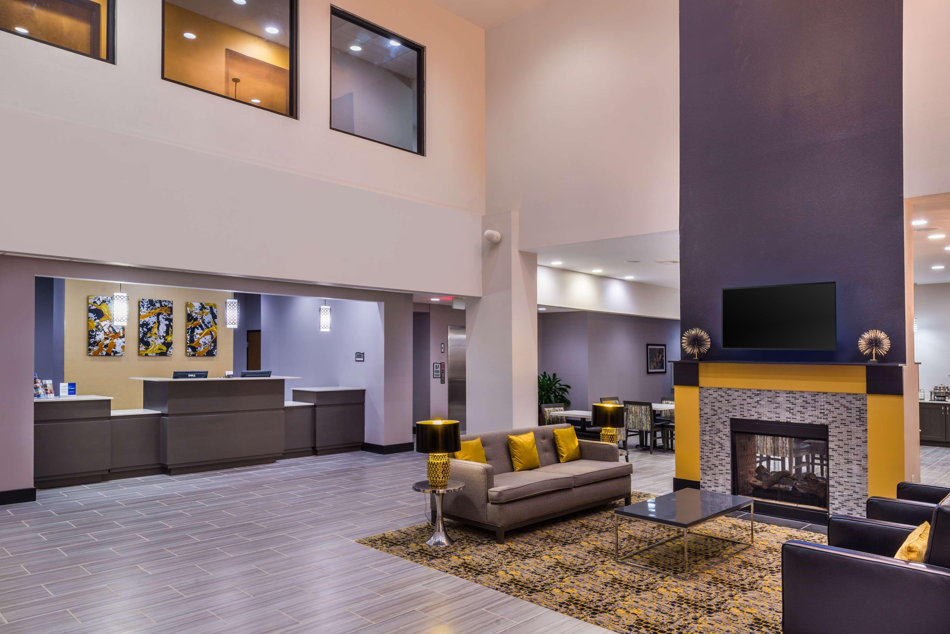 Best Western Plus Regency Park Walker Εξωτερικό φωτογραφία